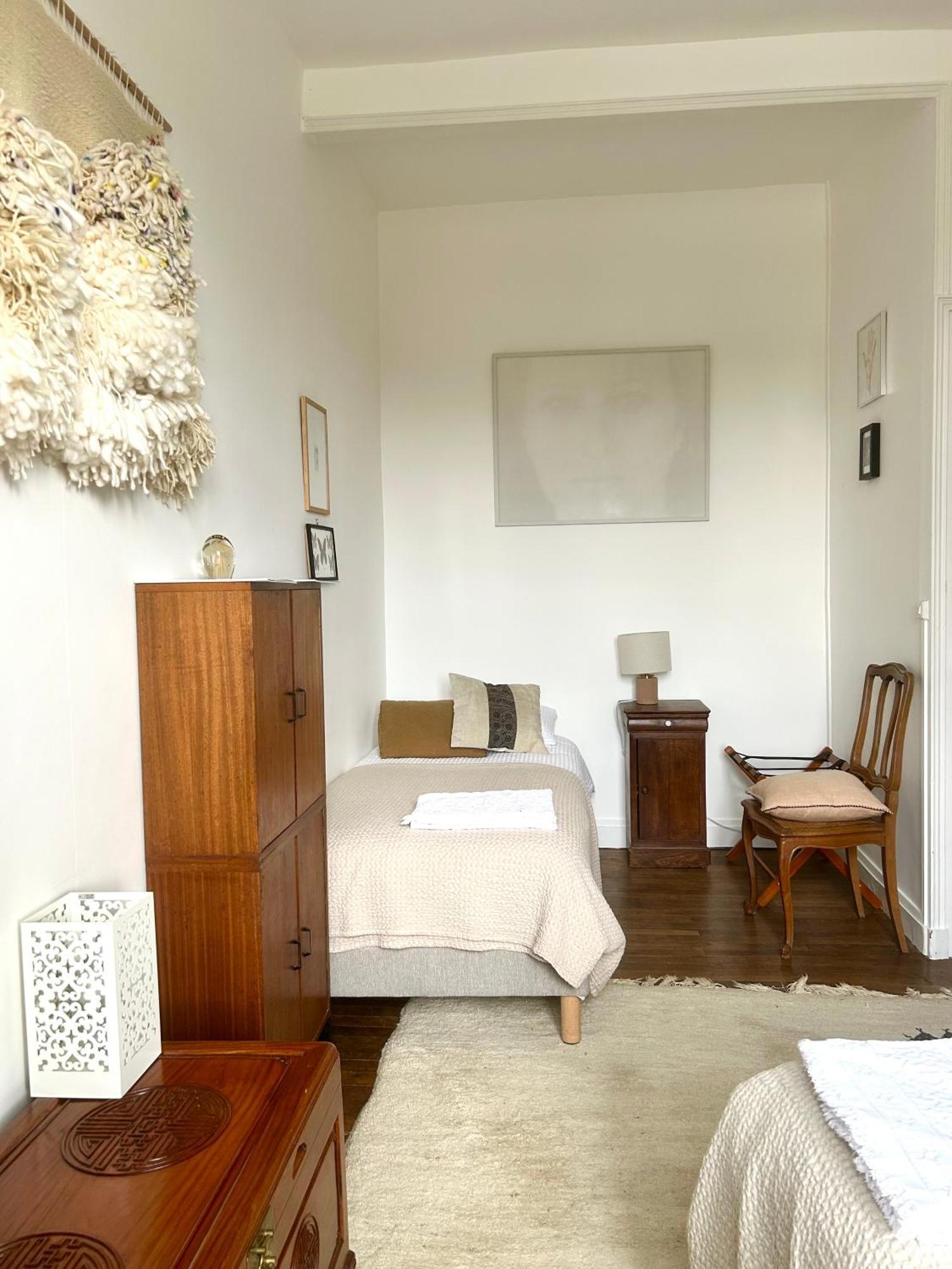 Maison D'Hotes La Doucelle Culture Et Bien-Etre Lignieres-Orgeres 外观 照片