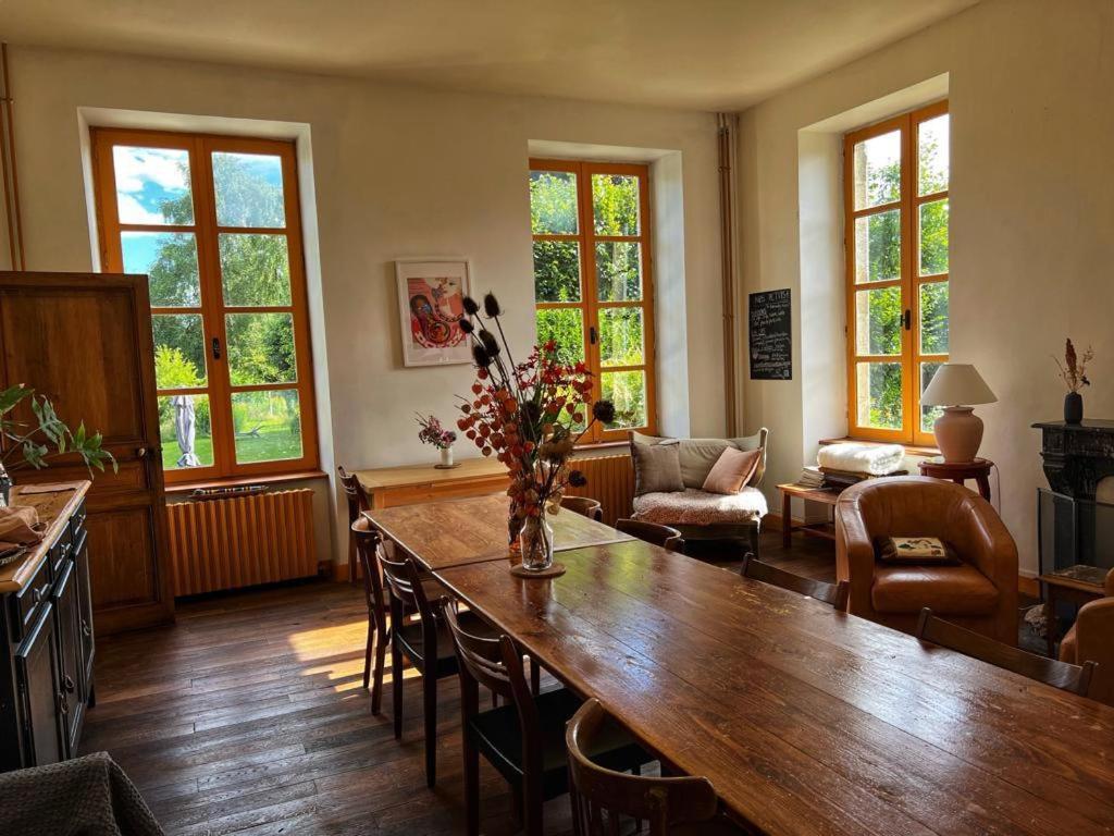 Maison D'Hotes La Doucelle Culture Et Bien-Etre Lignieres-Orgeres 外观 照片
